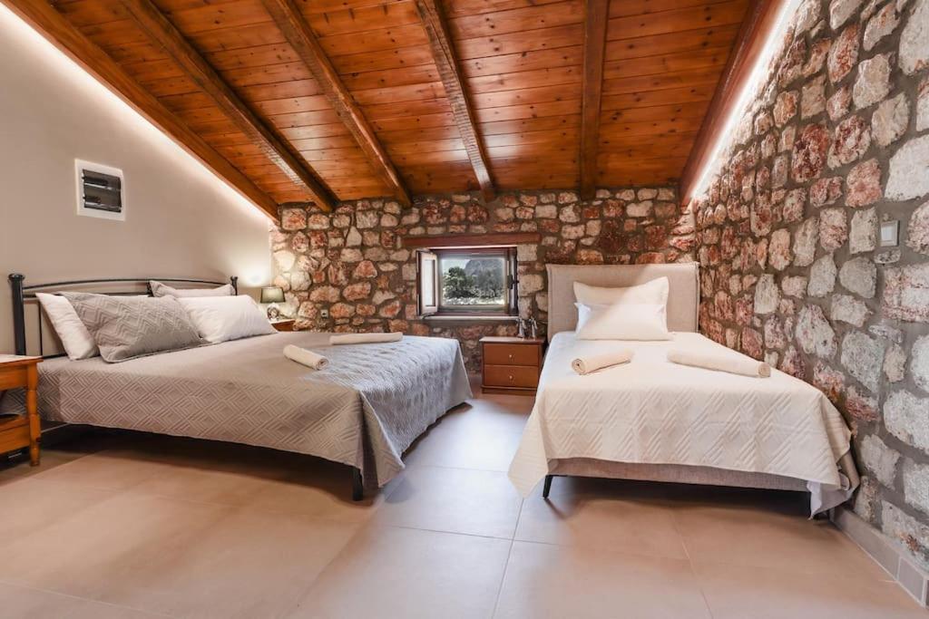 Petronas Land House 2 Villa Archangelos  Eksteriør bilde